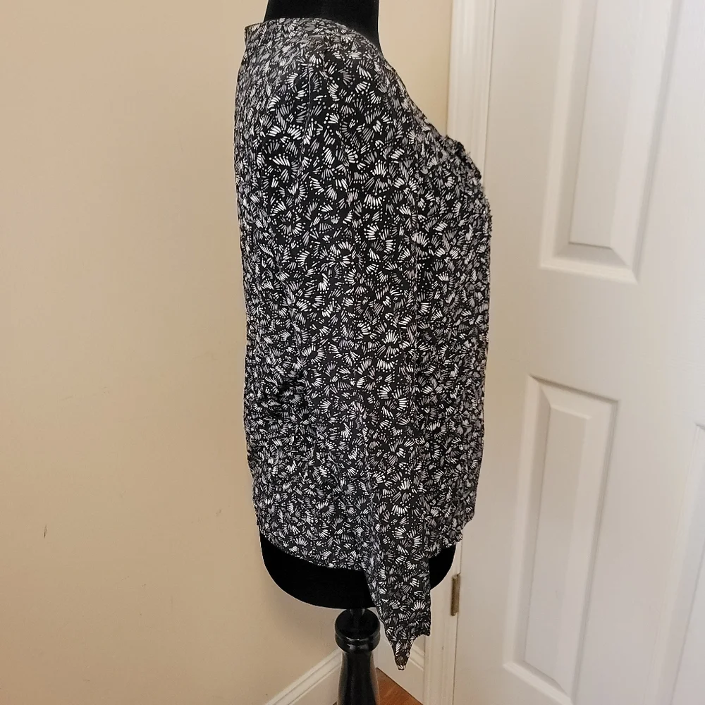 Gerard Darel Black, Gray, White Print Silk Long Sleeve Blouse Size 38 (US 6) - Picture 4 of 7